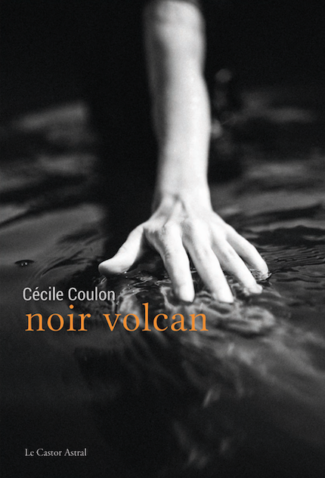 Couverture noir volcan